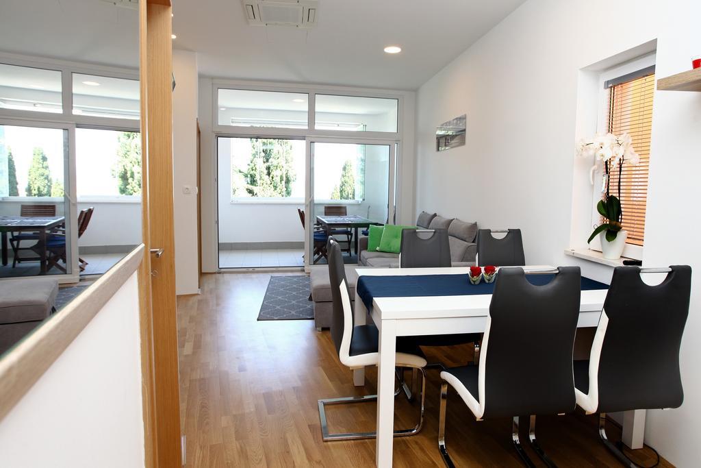 San Simon Sea View Apartment Ll Izola Esterno foto