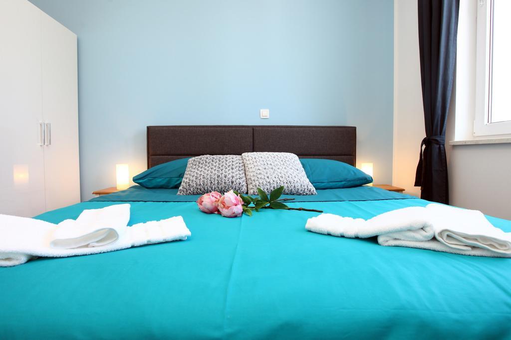 San Simon Sea View Apartment Ll Izola Esterno foto